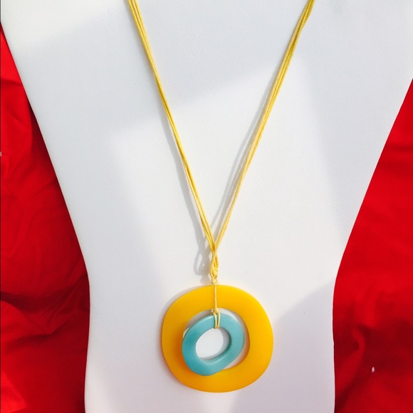 1960s VINTAGE Hippie Necklace
