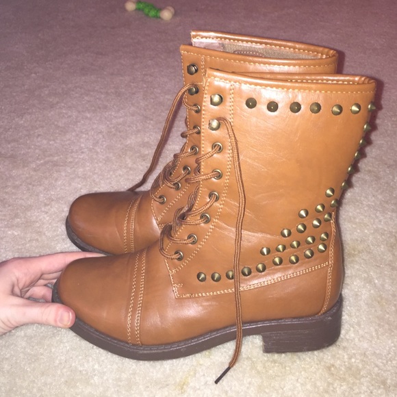 🎄Brandy inspired Combat boots brown studded🎄