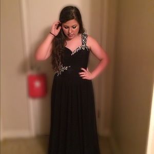 Meet your Posher, Robin