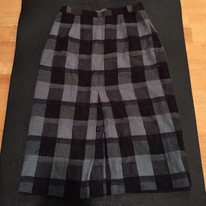 Plaid midi skirt