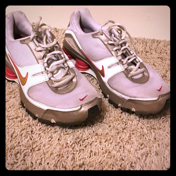 Nike shox pink and gold