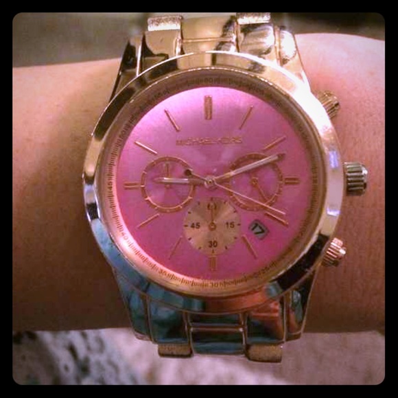 Michael Kors rose gold watch