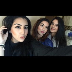 Meet your Posher, Parwana