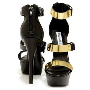 "Areaa" by Steve Madden