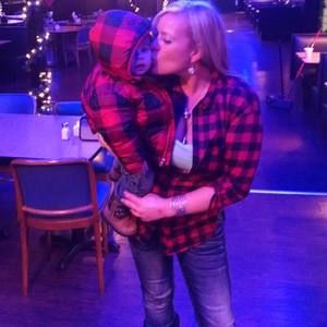 Meet your Posher, April