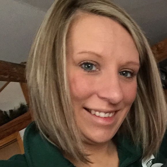 Meet your Posher, Tracy - Picture 1 of 1