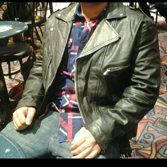 Leather jacket - Picture 3 of 4