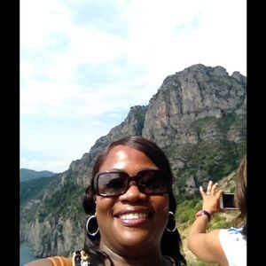 Meet your Posher, Annette