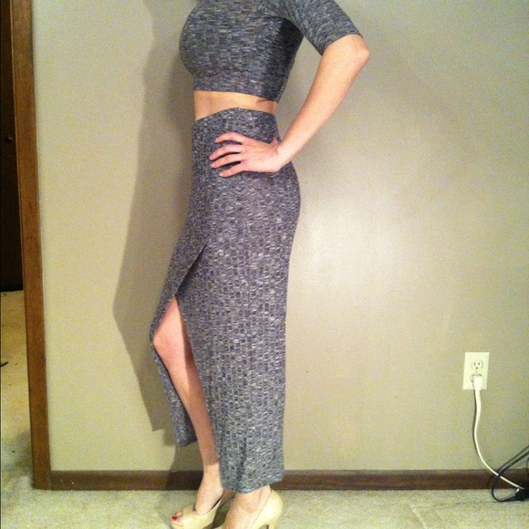 🥀DONATING 4/20 Skirt and Crop Top Set Ribbed - Picture 3 of 4