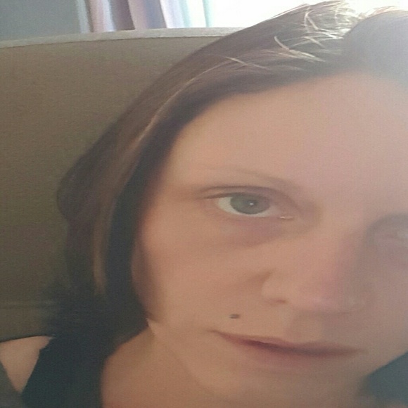 Meet your Posher, Jana - Picture 2 of 2