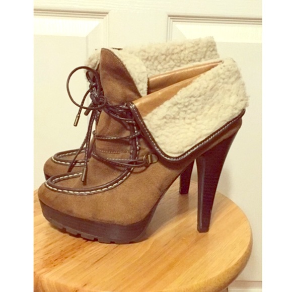 ❌SOLD!! Lace up wool booties