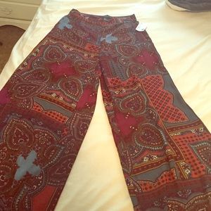 Bundle deal! Printed pants, great for summer!