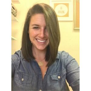 Meet your Posher, Demi