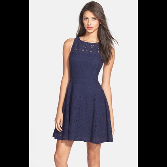 ☀️🆕BB DAKOTA dress NWT🆕☀️