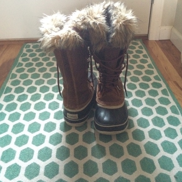 Sorel snow boots