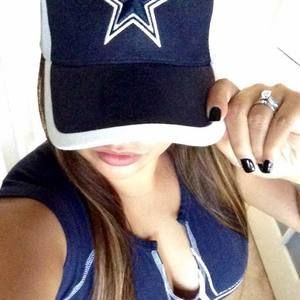 Meet your Posher, Abril