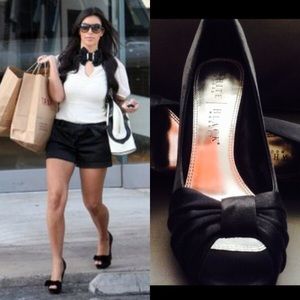 White House Black Market pump heels
