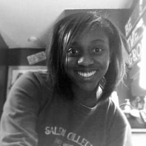 Meet your Posher, Kayana