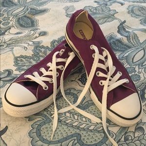 Purple Converse Low Tops- excellent condition!!