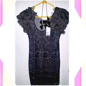 H&M Holiday Dress. ❤️❤️❤️🍷🍷🍷