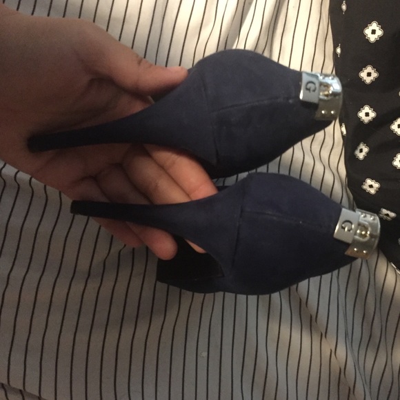 Guess heels