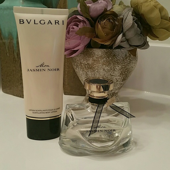 Perfumes - Picture 2 of 4