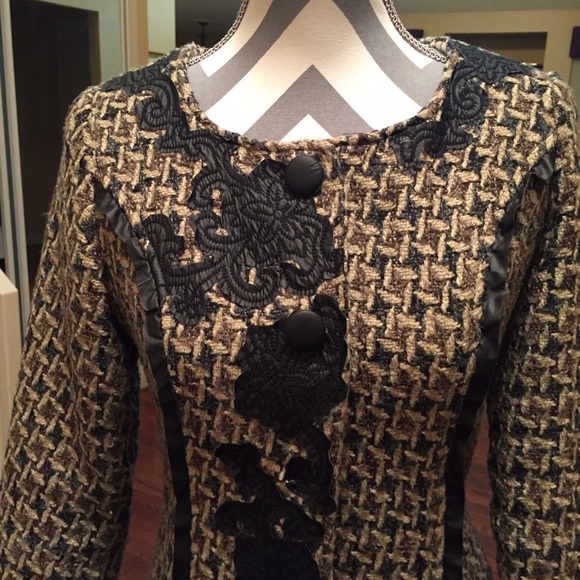 Coat/ dress - Picture 2 of 4