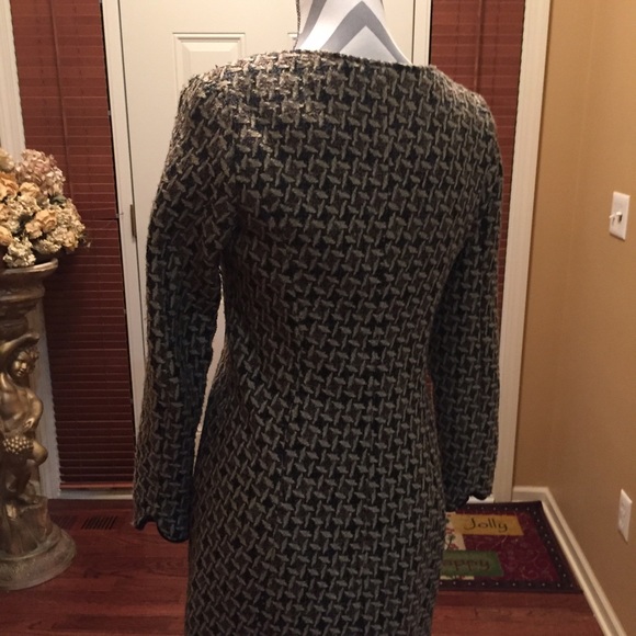 Coat/ dress - Picture 3 of 4