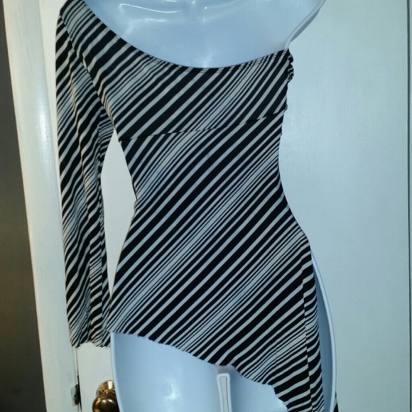 BEBE xs Shirt, like new! ! - Picture 2 of 4
