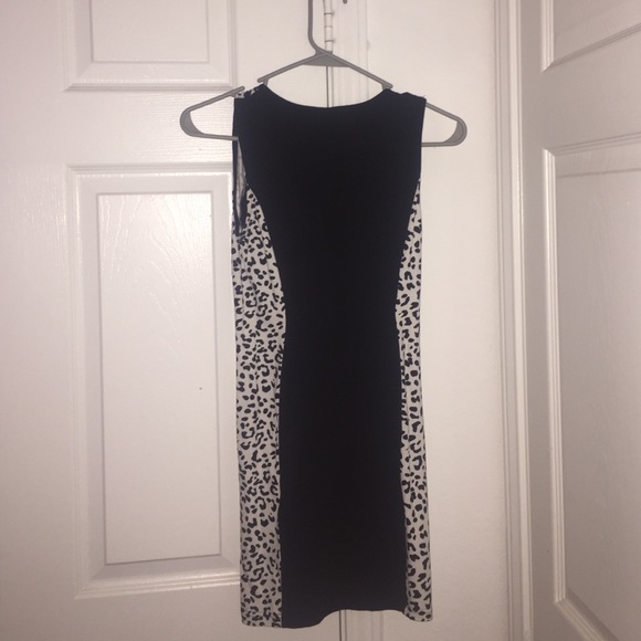 PARTY DRESS 💋 - Picture 2 of 2