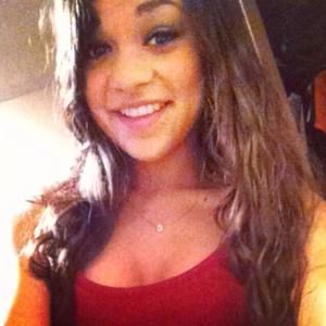 Meet your Posher, Gloria