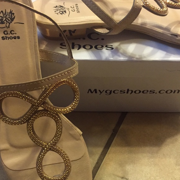 G.C. Shoes - Picture 2 of 4