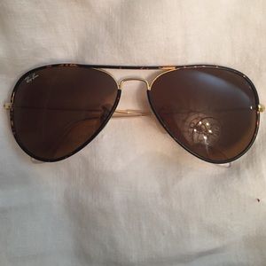 Ray ban aviators brown