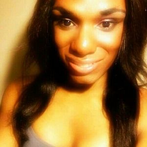 Meet your Posher, Janelle