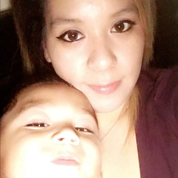 Meet your Posher, Yeraldi - Picture 2 of 2