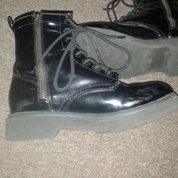 Pre-loved Doc-Marten look alikes!