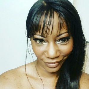 Meet your Posher, Renee