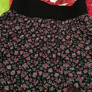 Cute Floral skirt with Pockets