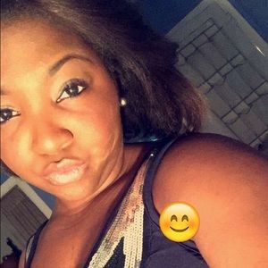 Meet your Posher, Ebone