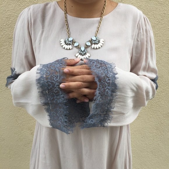 Lace Shift Dress - Picture 3 of 4