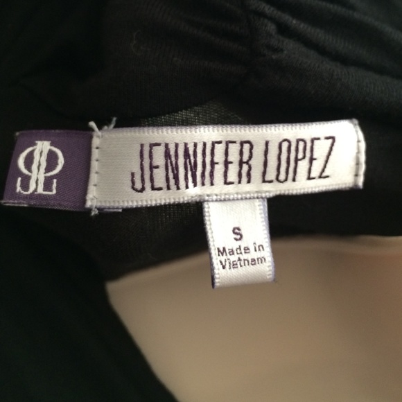 Jennifer Lopez black sleeves less top.New wout tag - Picture 3 of 3