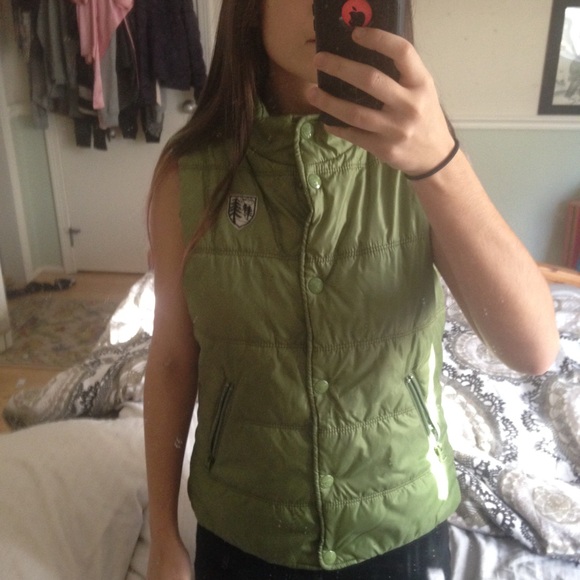 Green American Eagle vest!