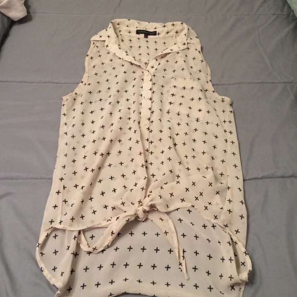 Sleeveless see through high low blouse