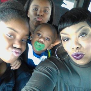 Meet your Posher, Dan'e