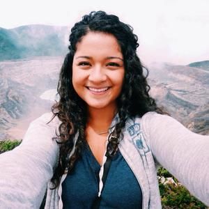 Meet your Posher, Karina