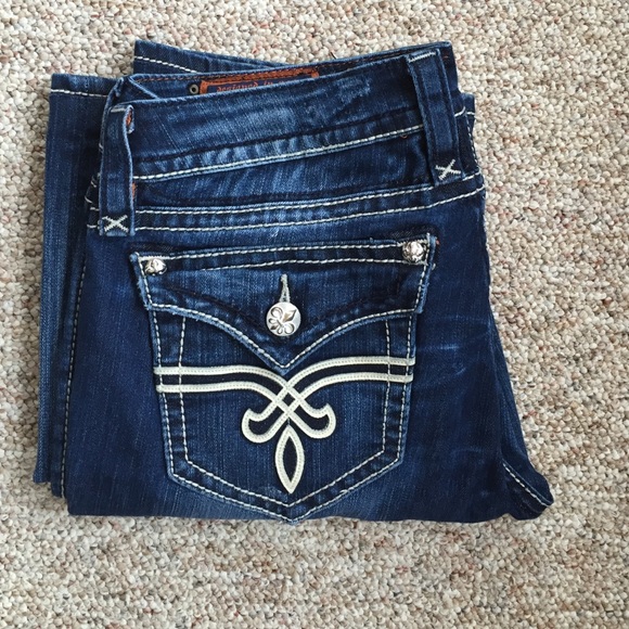 ❌ SOLD ❌ Sz 32 Rock Revival Kristen straight