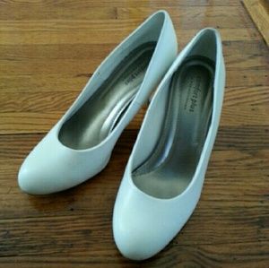 Comfort Plus White Pumps