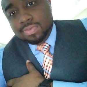 Meet your Posher, Derrick