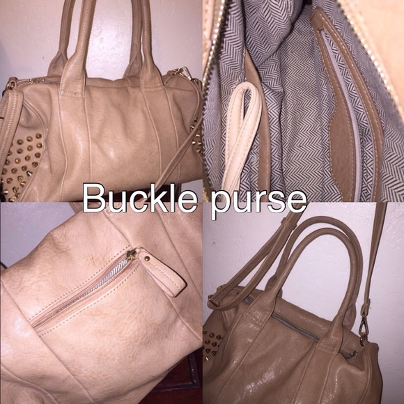Buckle purse