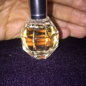 Travel size flowerbomb